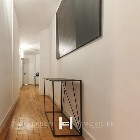 לינה וארוחת בוקר H-bnb D'asfeld מץ